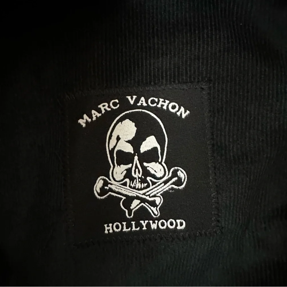 NWOT Marc Vachon Golden Skull Graphic Bucket Hat